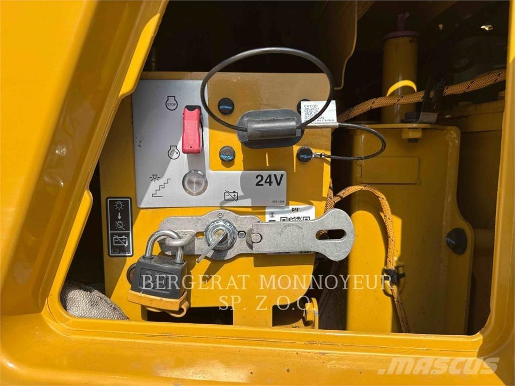 CAT 730 Artikulētie pašizgāzēji