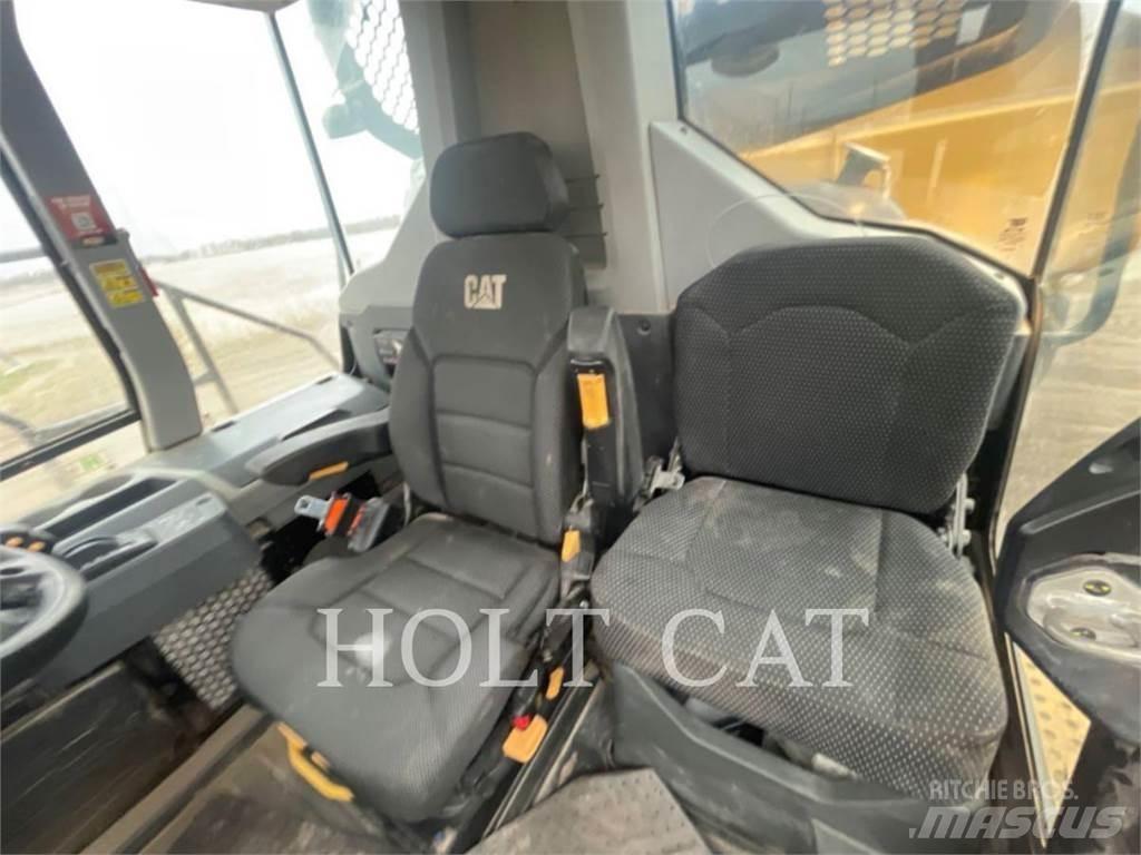 CAT 730 Artikulētie pašizgāzēji