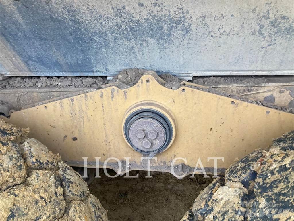 CAT 730-04 Artikulētie pašizgāzēji