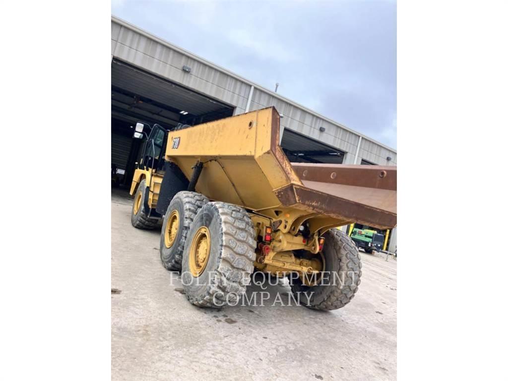 CAT 730-04 Artikulētie pašizgāzēji