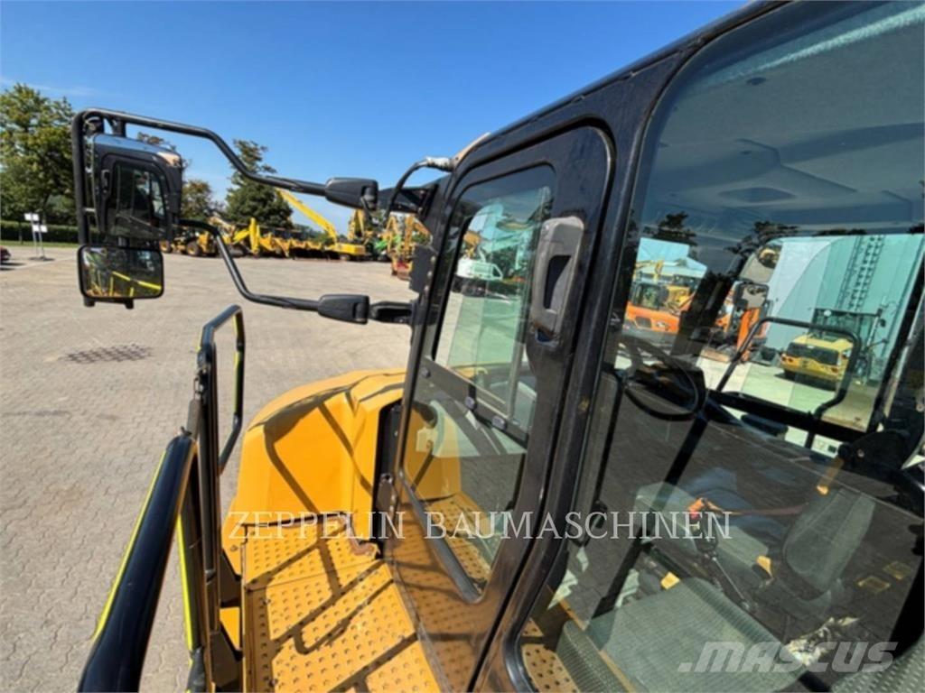 CAT 730-04A Artikulētie pašizgāzēji