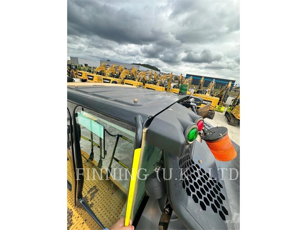 CAT 730-04A Artikulētie pašizgāzēji