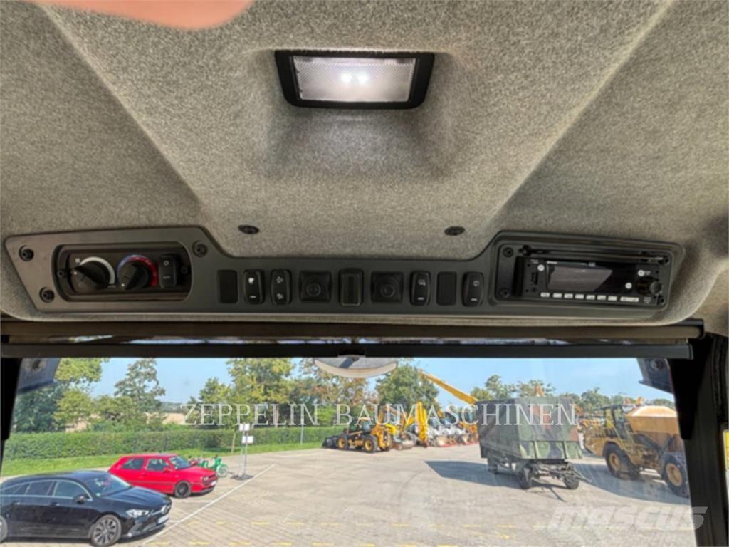 CAT 730-04A Artikulētie pašizgāzēji