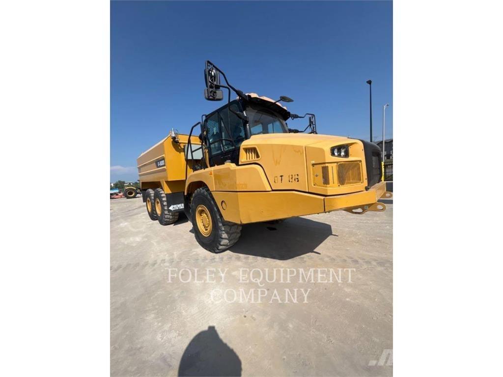 CAT 730-04WT Artikulētie pašizgāzēji