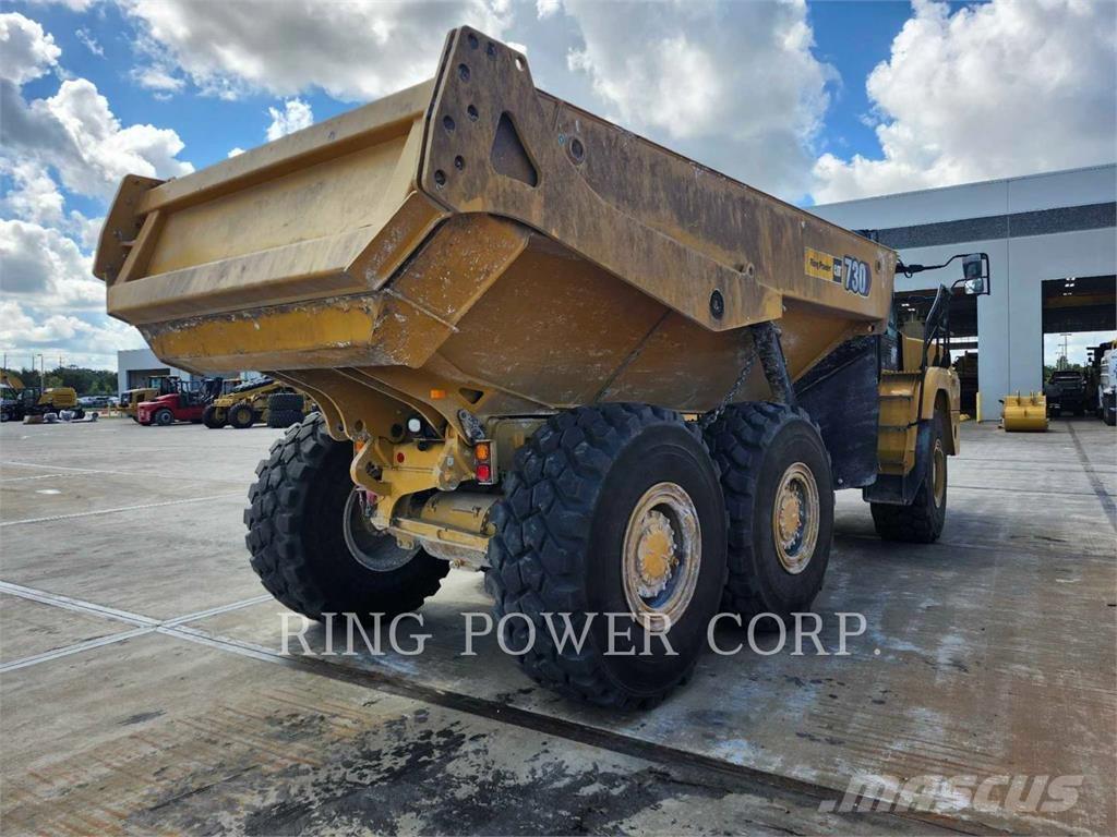 CAT 730WW Autocisterna