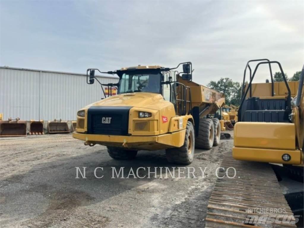 CAT 735 Pašizgāzējs