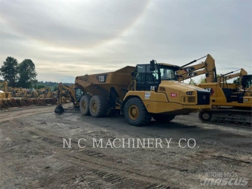 CAT 735 Pašizgāzējs