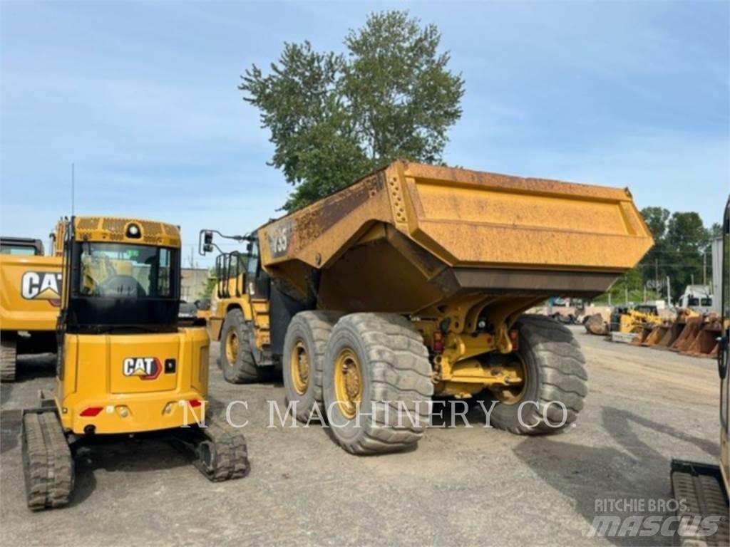 CAT 735 Pašizgāzējs