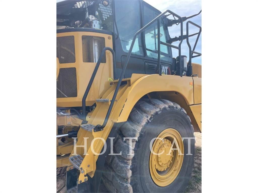 CAT 735 Artikulētie pašizgāzēji