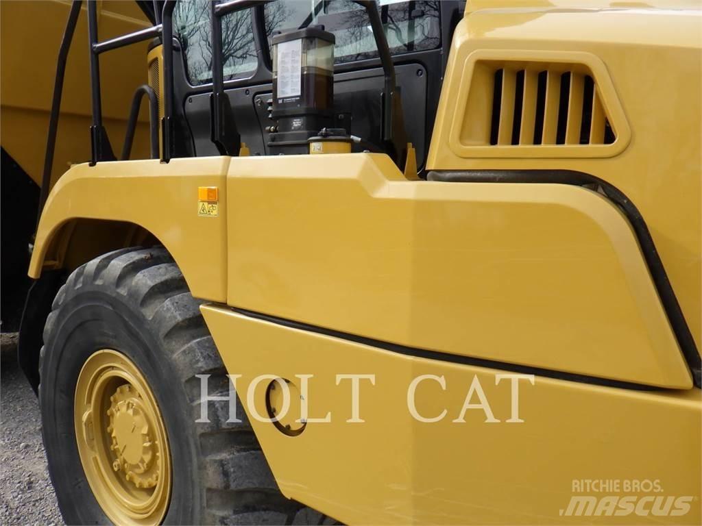 CAT 735 Artikulētie pašizgāzēji