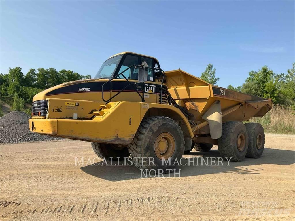 CAT 735 T (OLD) Artikulētie pašizgāzēji