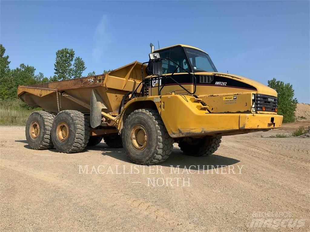 CAT 735 T (OLD) Artikulētie pašizgāzēji