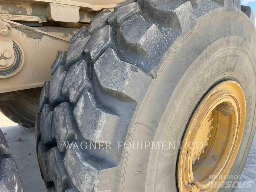 CAT 740 Artikulētie pašizgāzēji