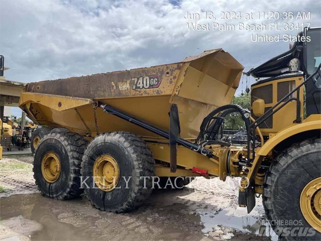 CAT 740 Artikulētie pašizgāzēji