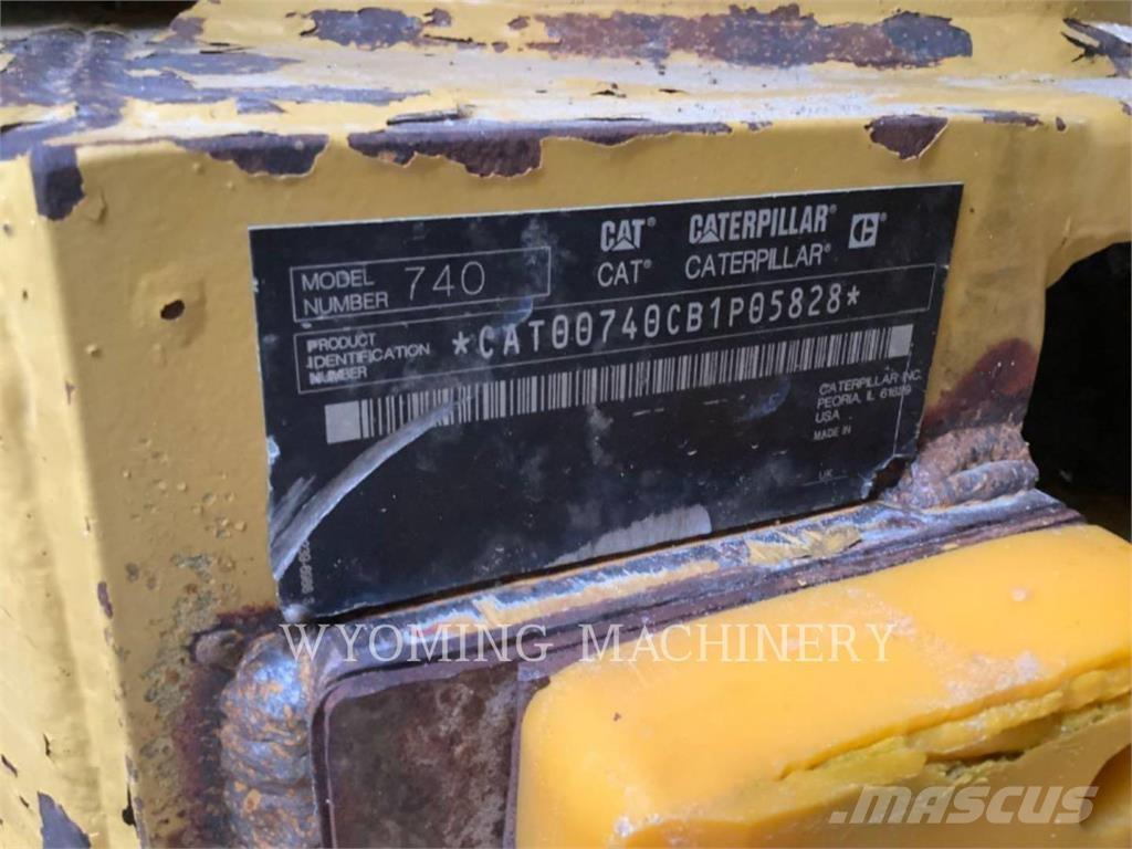 CAT 740 Artikulētie pašizgāzēji