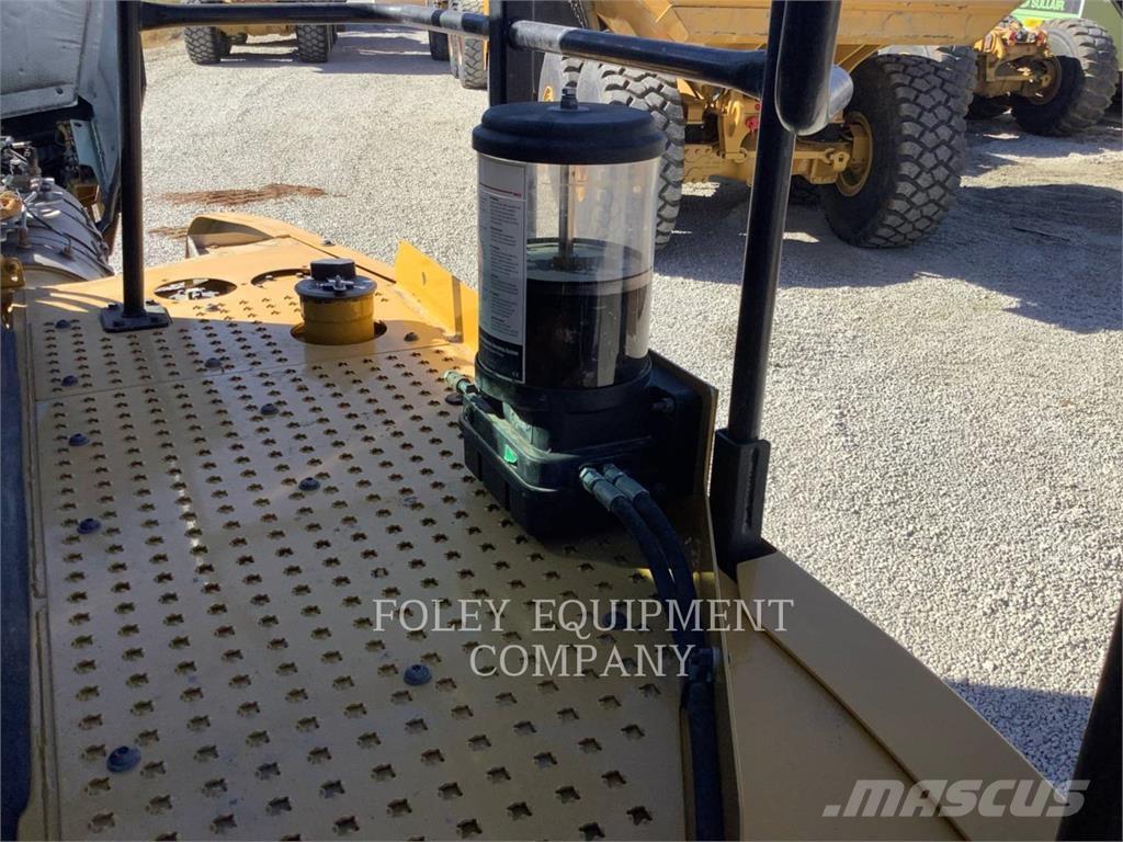 CAT 74004GC Artikulētie pašizgāzēji