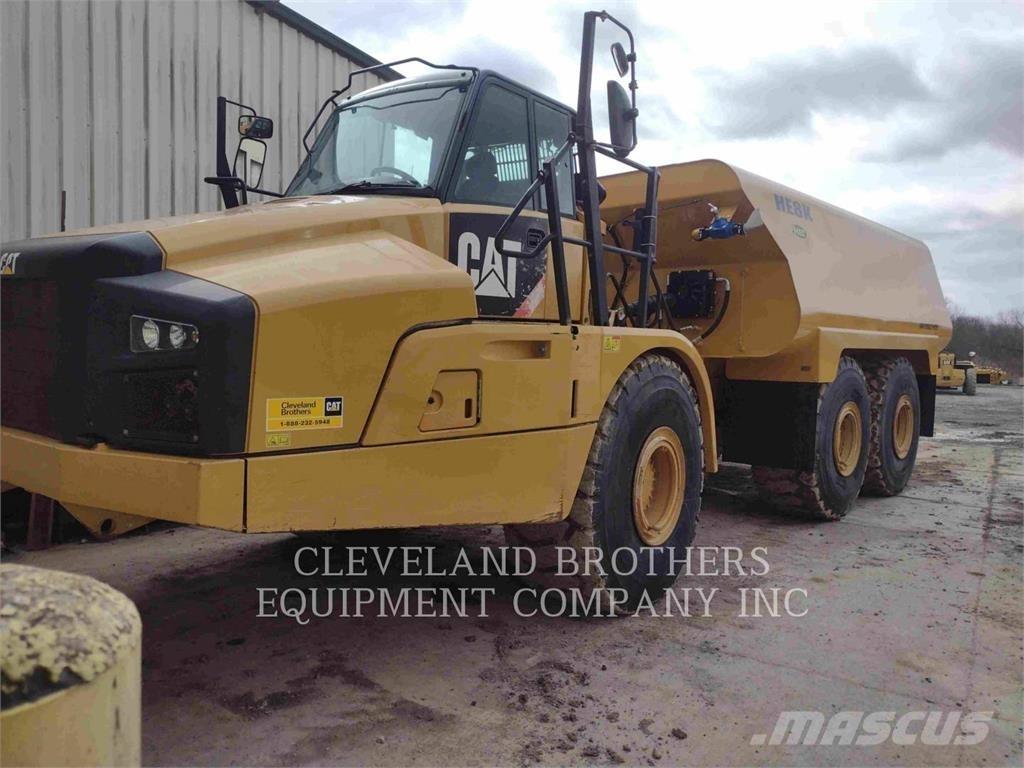CAT 740B Ūdens mašīnas