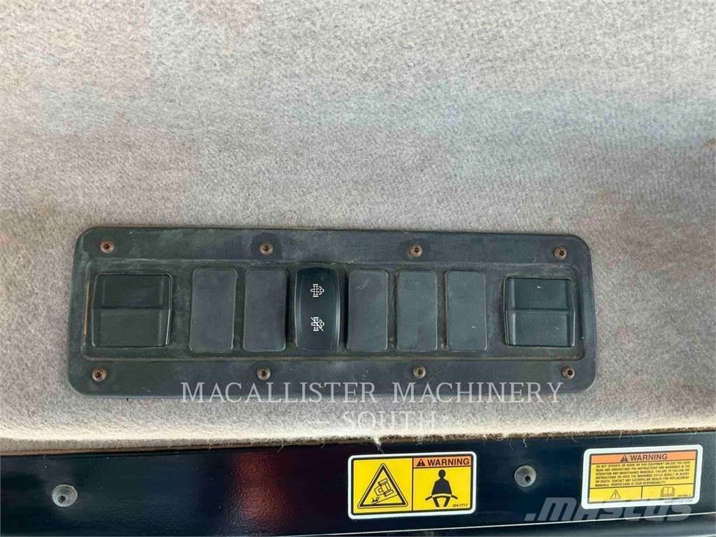 CAT 740B Artikulētie pašizgāzēji