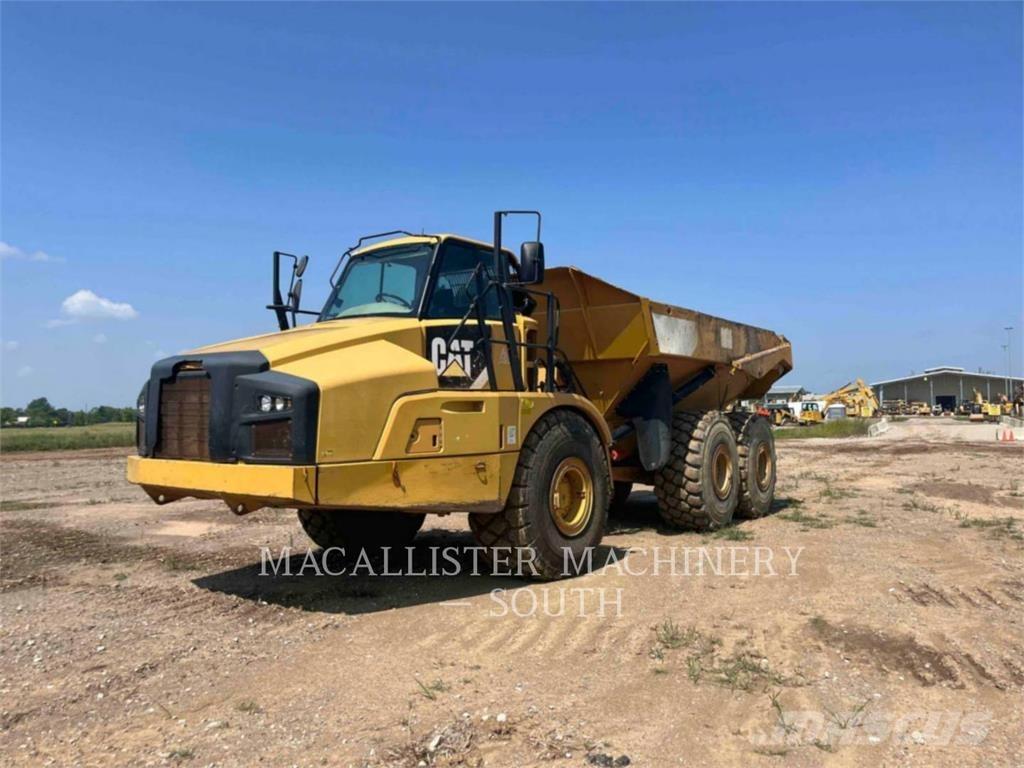 CAT 740B Artikulētie pašizgāzēji