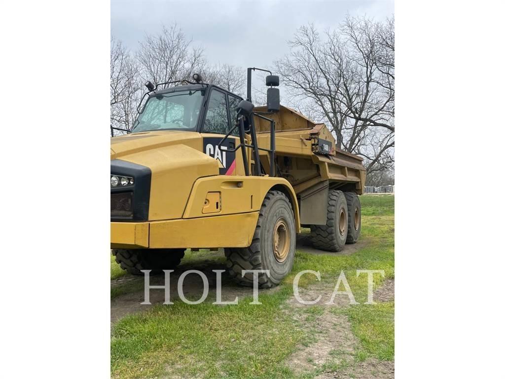 CAT 740BEJ Artikulētie pašizgāzēji