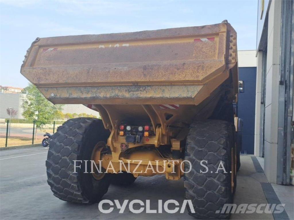 CAT 740GC Artikulētie pašizgāzēji
