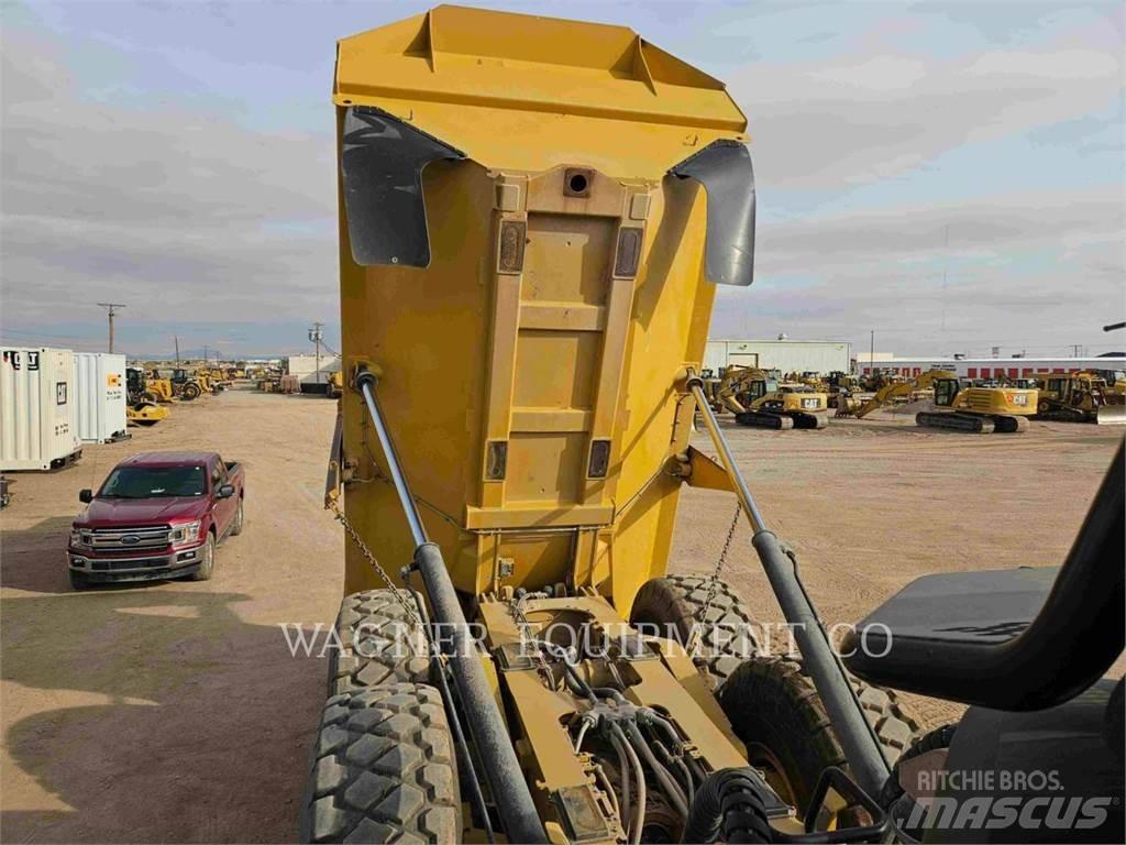 CAT 740GC Artikulētie pašizgāzēji
