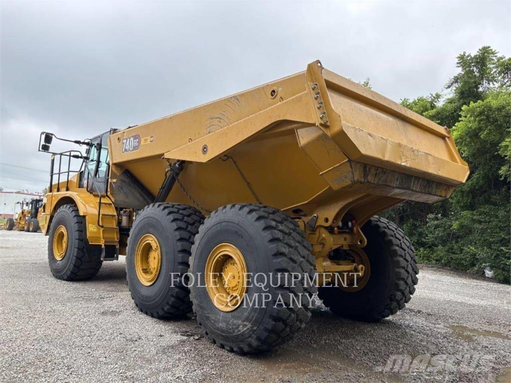 CAT 740GC-04 Artikulētie pašizgāzēji