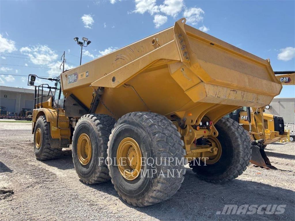CAT 740GC-04 Artikulētie pašizgāzēji