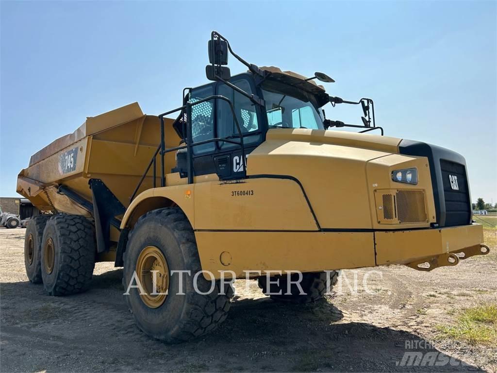CAT 745 Artikulētie pašizgāzēji