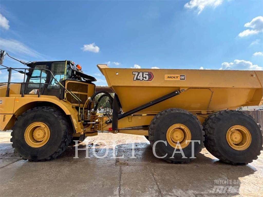 CAT 745 Artikulētie pašizgāzēji
