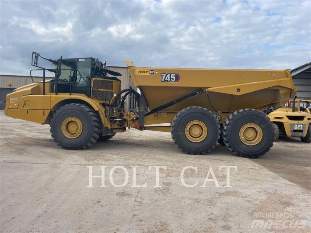 CAT 745 Artikulētie pašizgāzēji