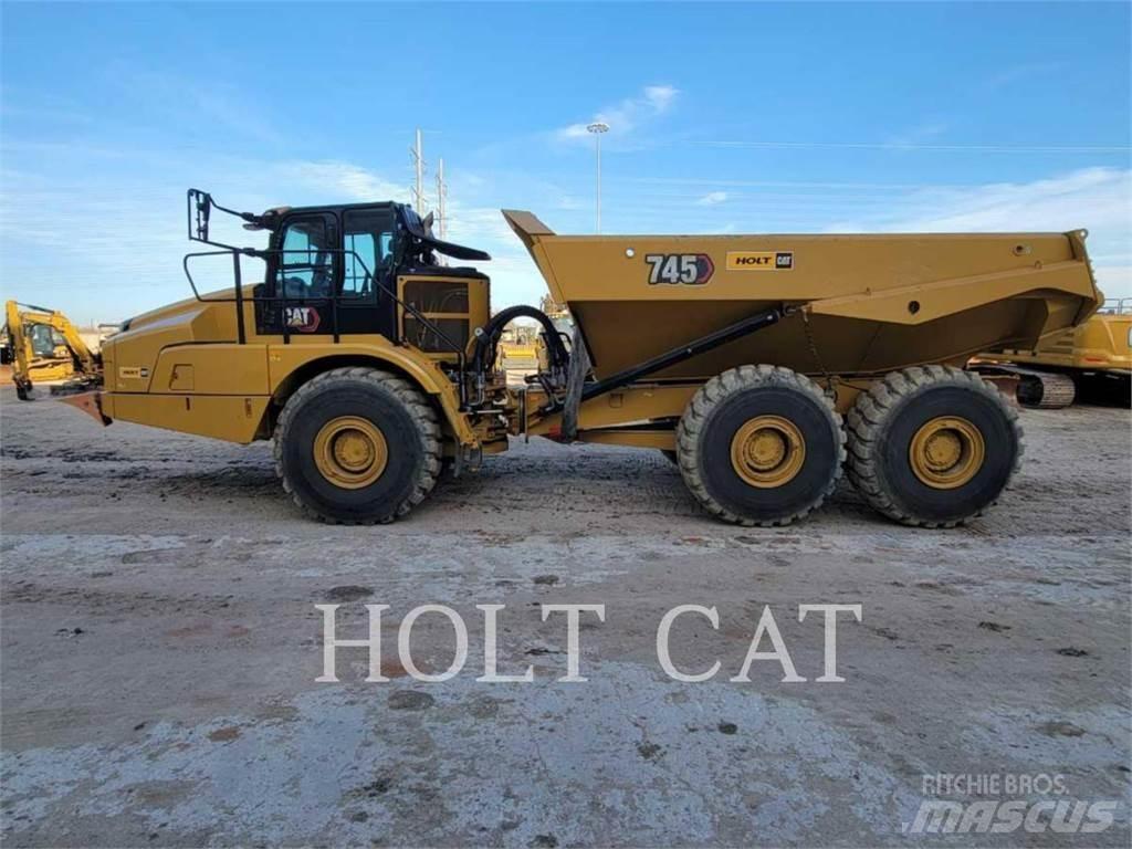 CAT 745 Artikulētie pašizgāzēji