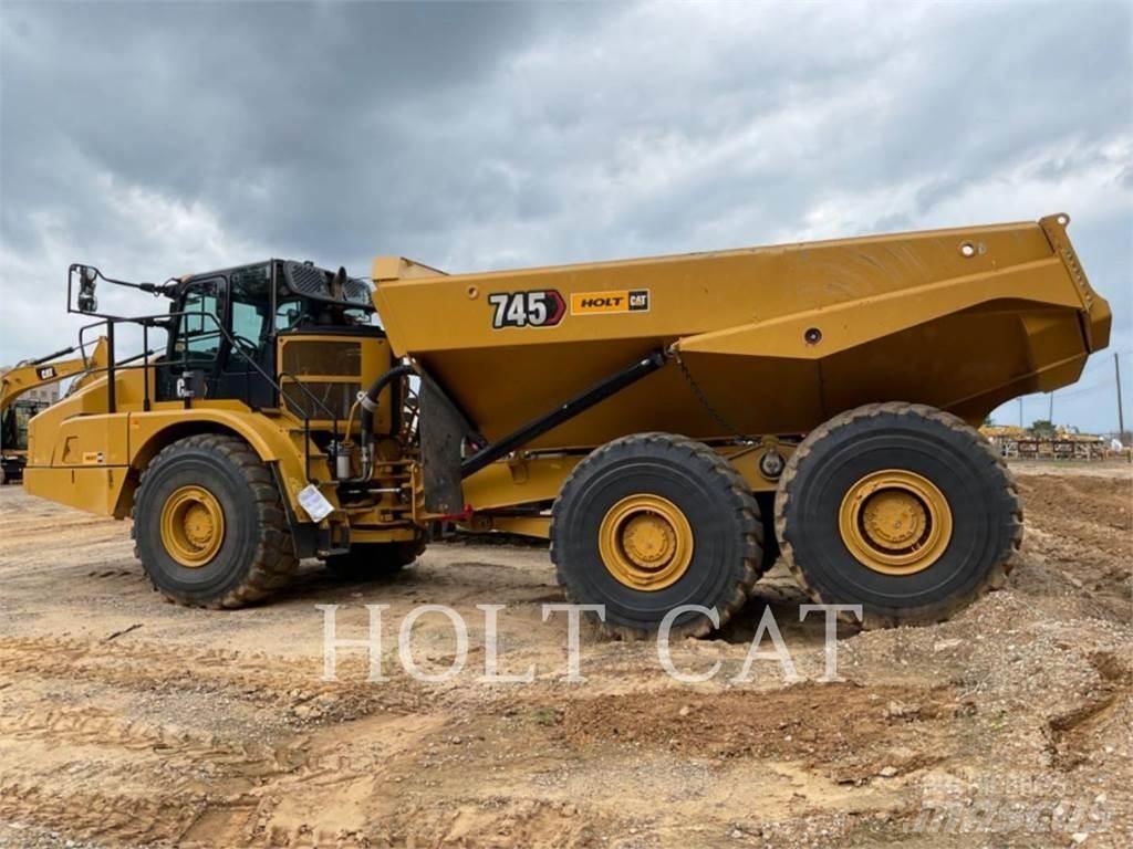 CAT 745 Artikulētie pašizgāzēji