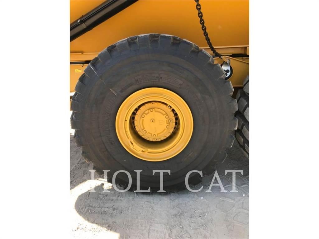 CAT 745 Artikulētie pašizgāzēji