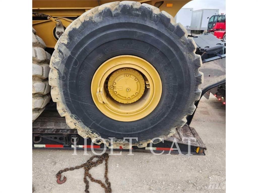 CAT 745 Artikulētie pašizgāzēji