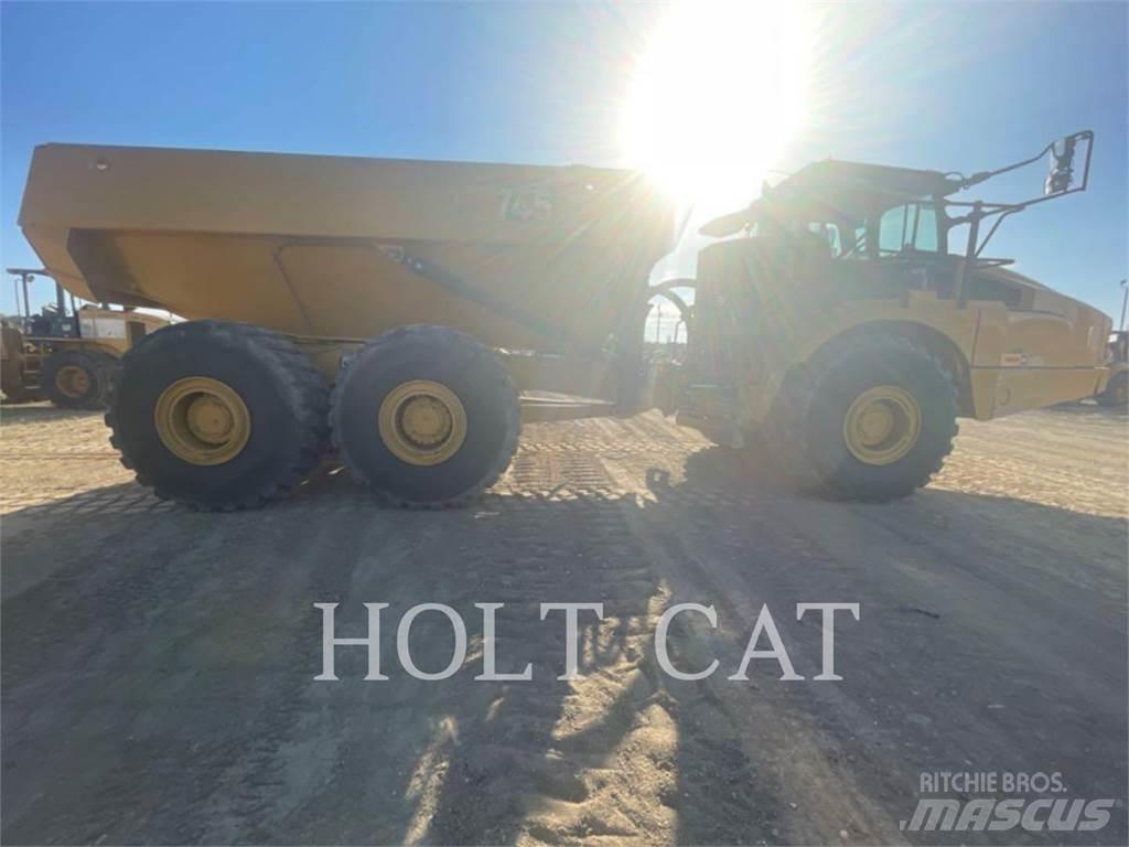 CAT 745 Artikulētie pašizgāzēji