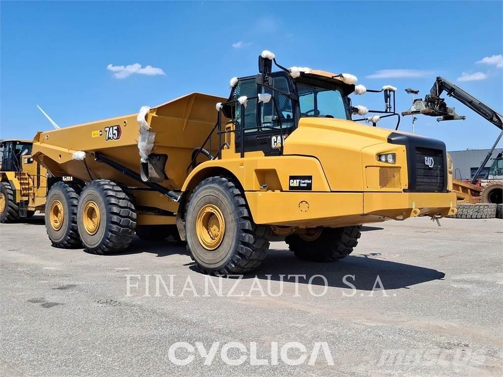 CAT 745 Artikulētie pašizgāzēji