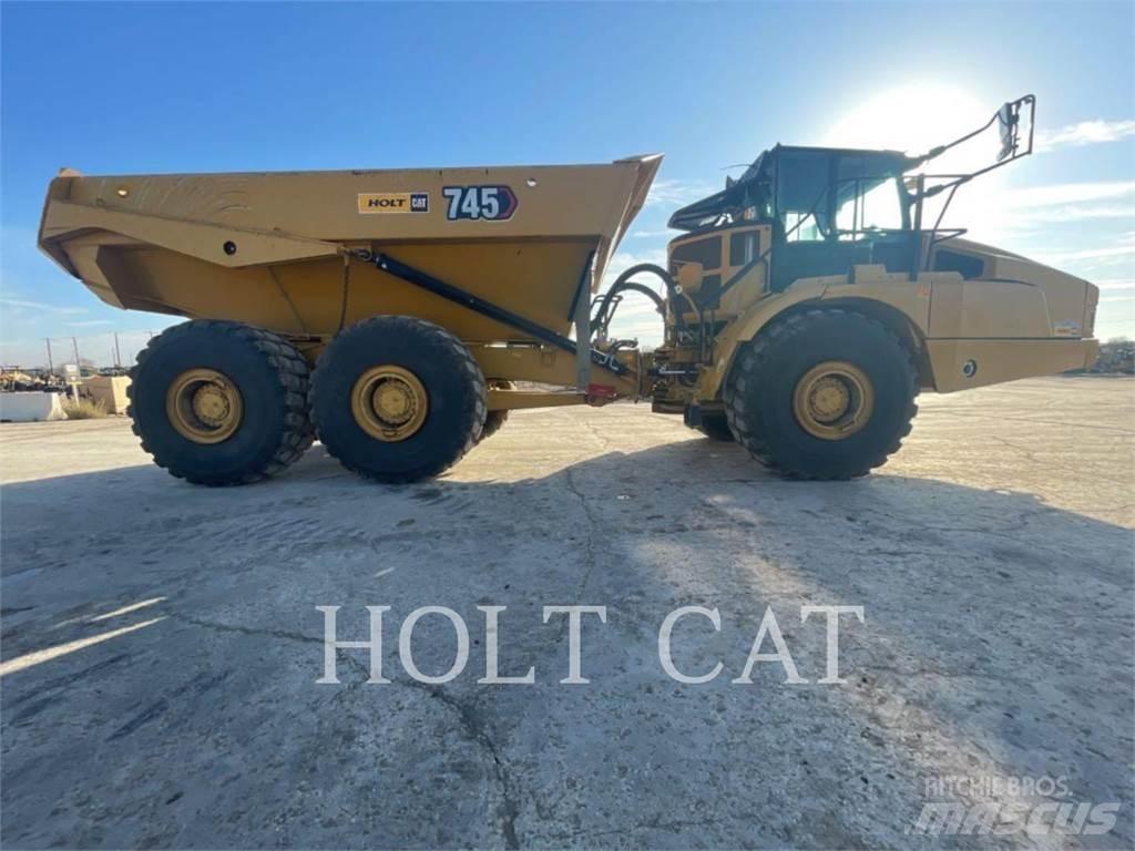 CAT 745 Artikulētie pašizgāzēji