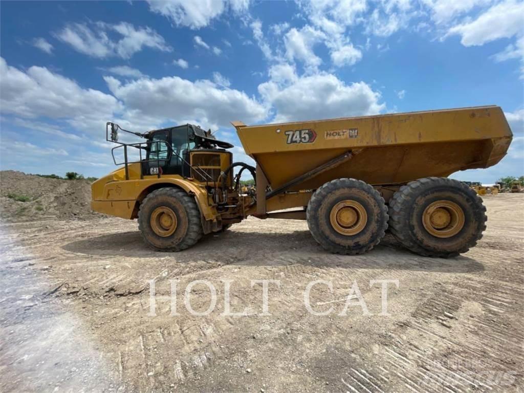 CAT 745 Artikulētie pašizgāzēji