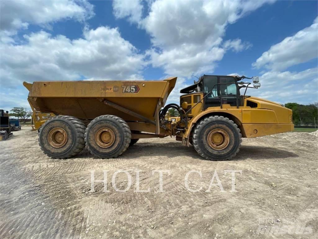 CAT 745 Artikulētie pašizgāzēji