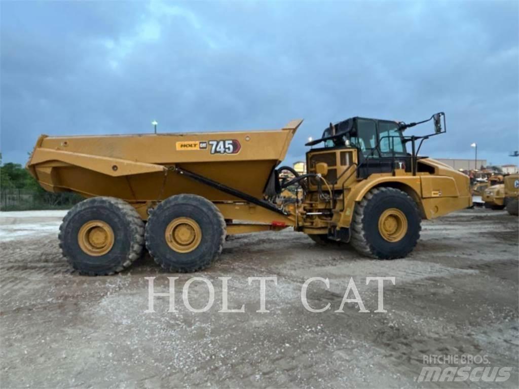 CAT 745 Artikulētie pašizgāzēji