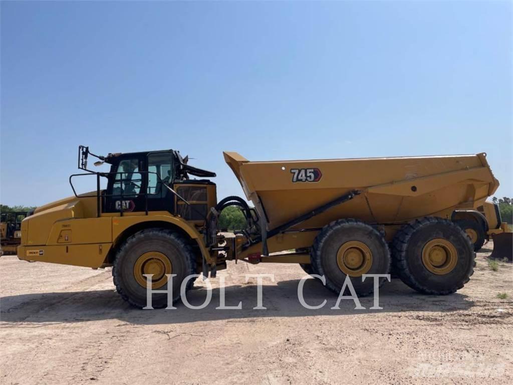 CAT 745 Artikulētie pašizgāzēji
