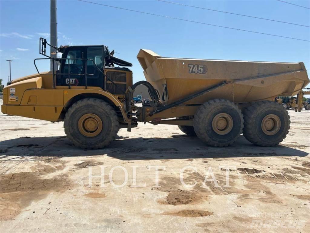 CAT 745 Artikulētie pašizgāzēji