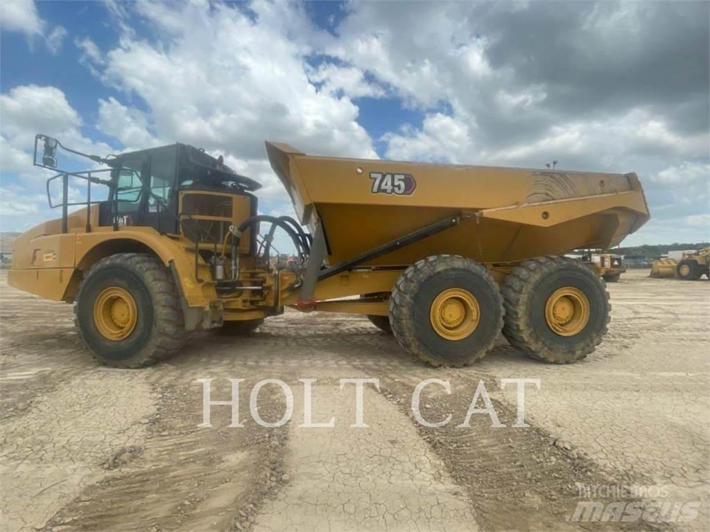 CAT 745 Artikulētie pašizgāzēji