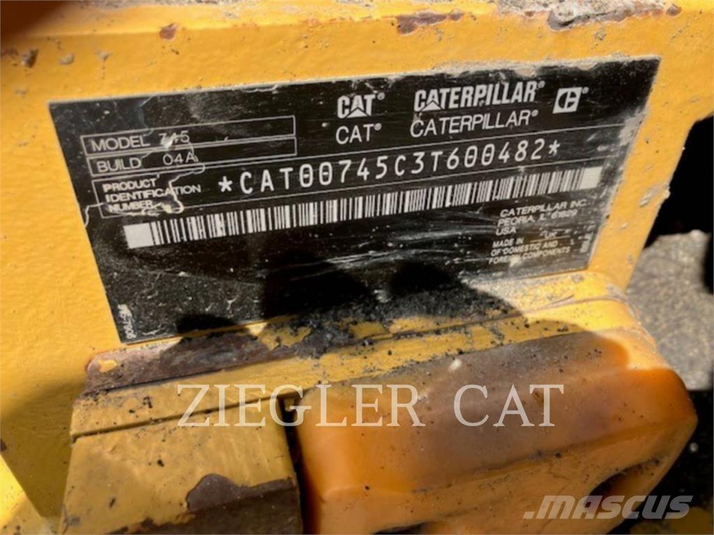 CAT 745 Artikulētie pašizgāzēji