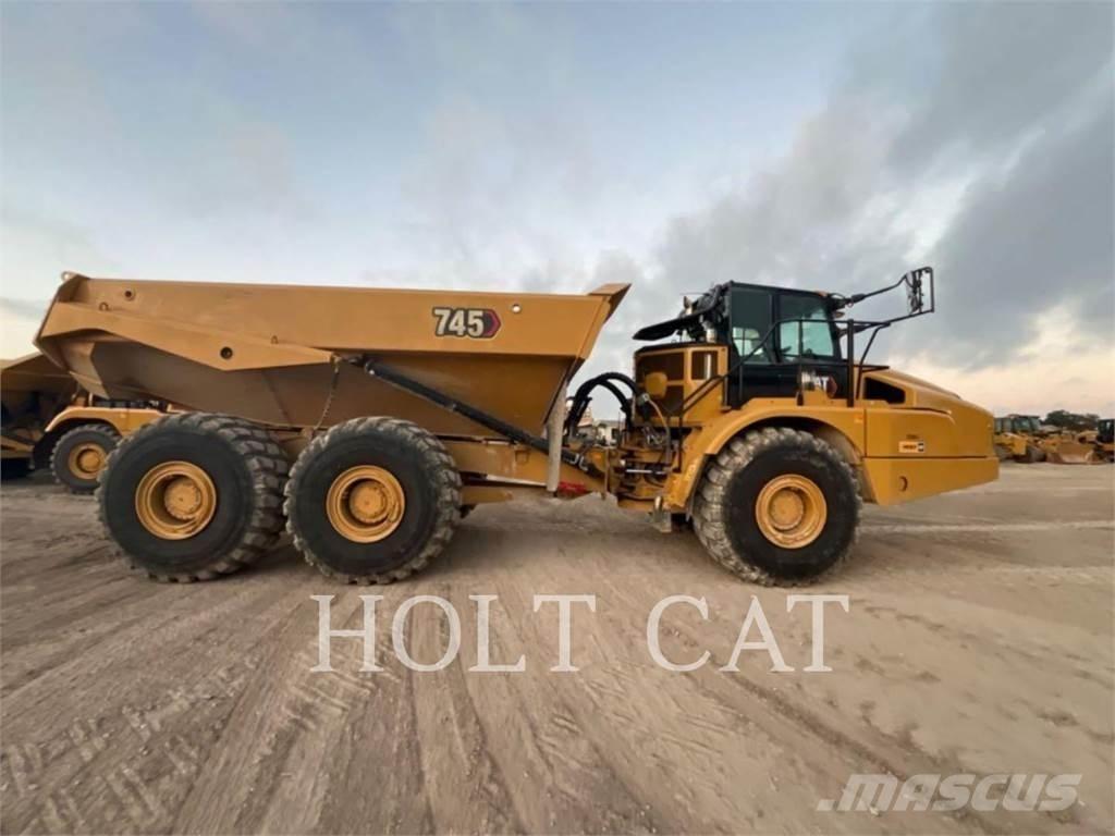 CAT 745 Artikulētie pašizgāzēji