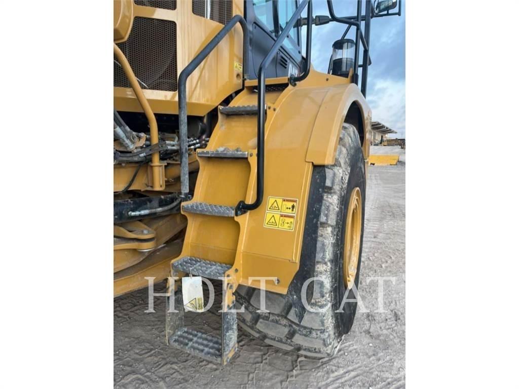 CAT 745 Artikulētie pašizgāzēji