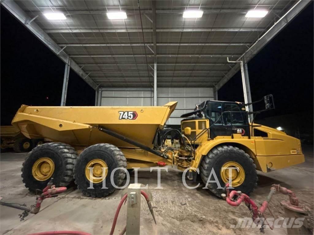 CAT 745 Artikulētie pašizgāzēji