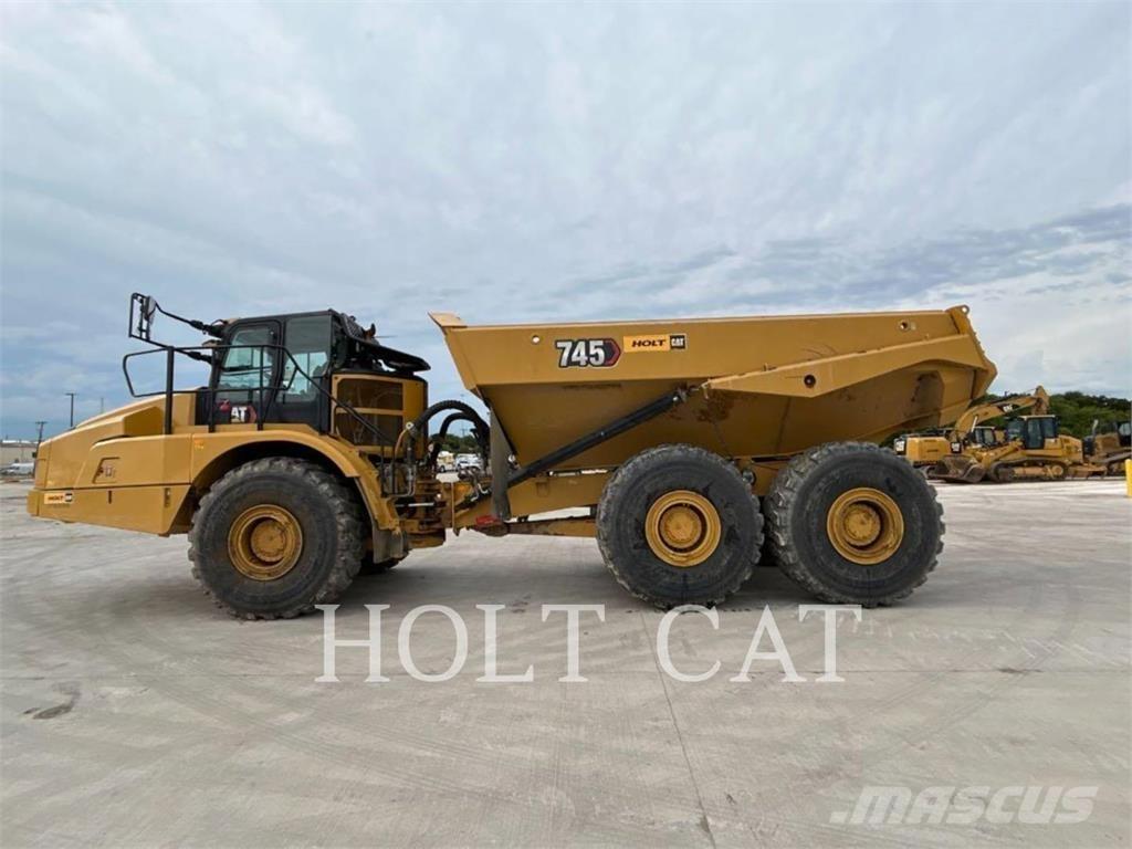 CAT 745 Artikulētie pašizgāzēji