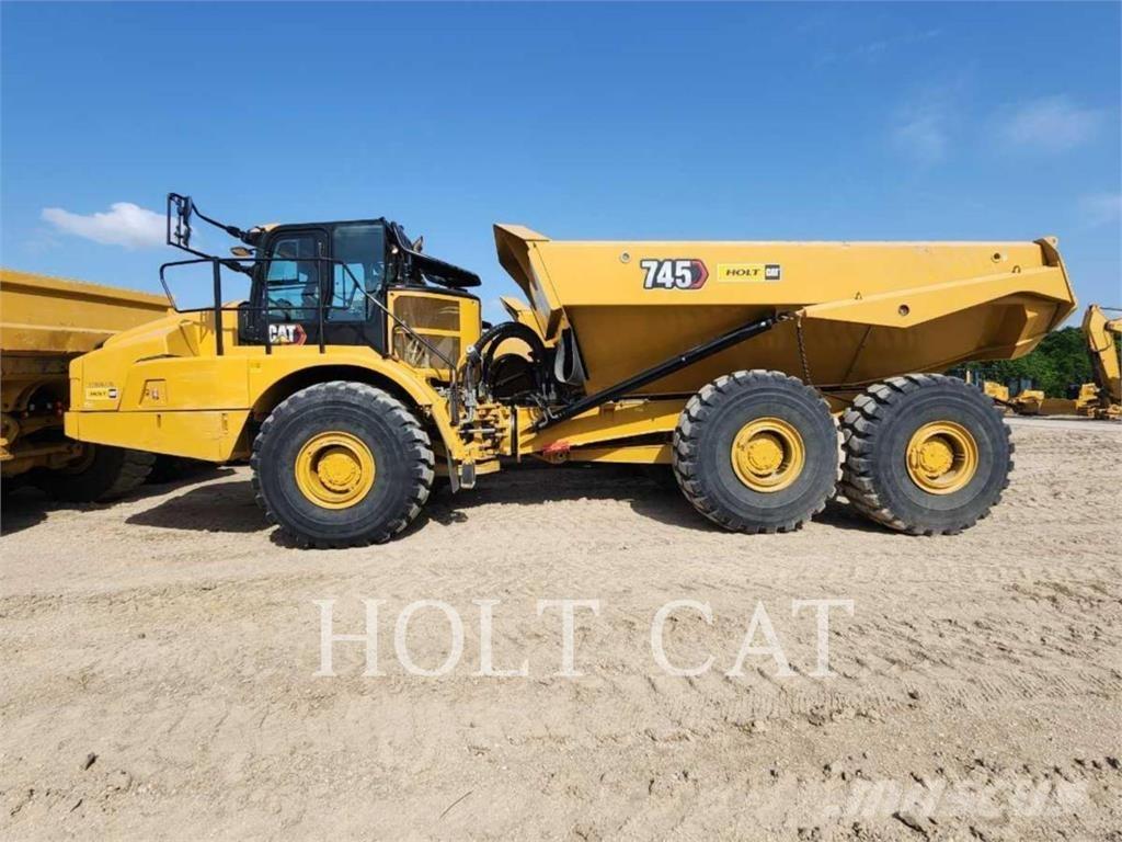 CAT 745 Artikulētie pašizgāzēji